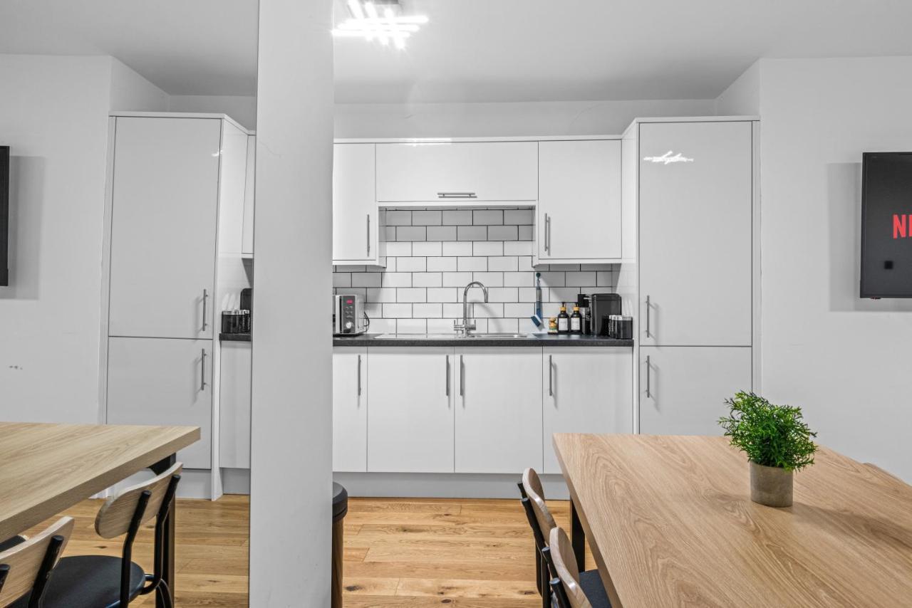 런던 Londwell, Chic Hyde Park Mews House 아파트 외부 사진